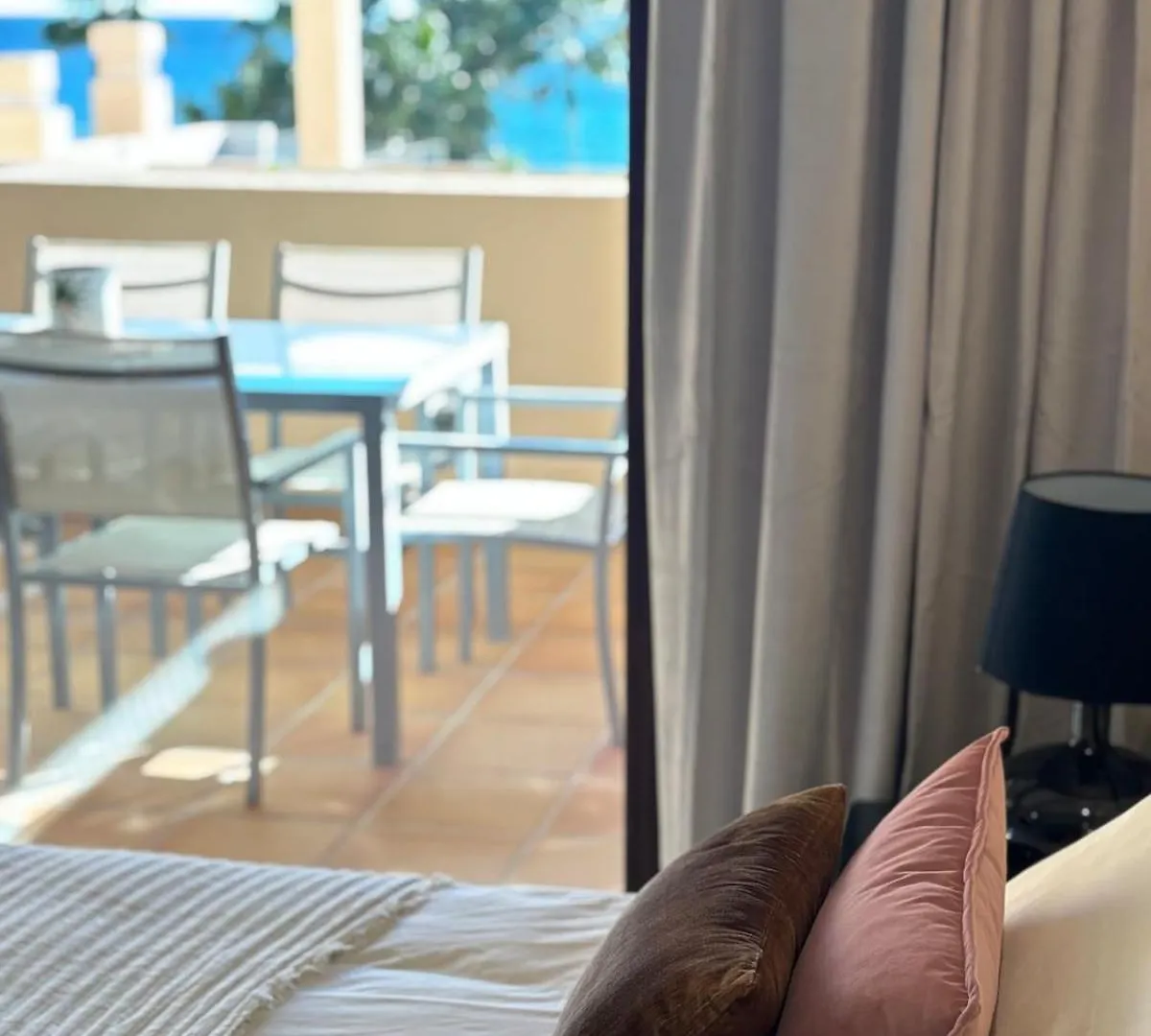 Apartament 5 Stars Beachfront Paradise - Seaview, Always Heated Pool, Gym, Sauna! Estepona Hiszpania